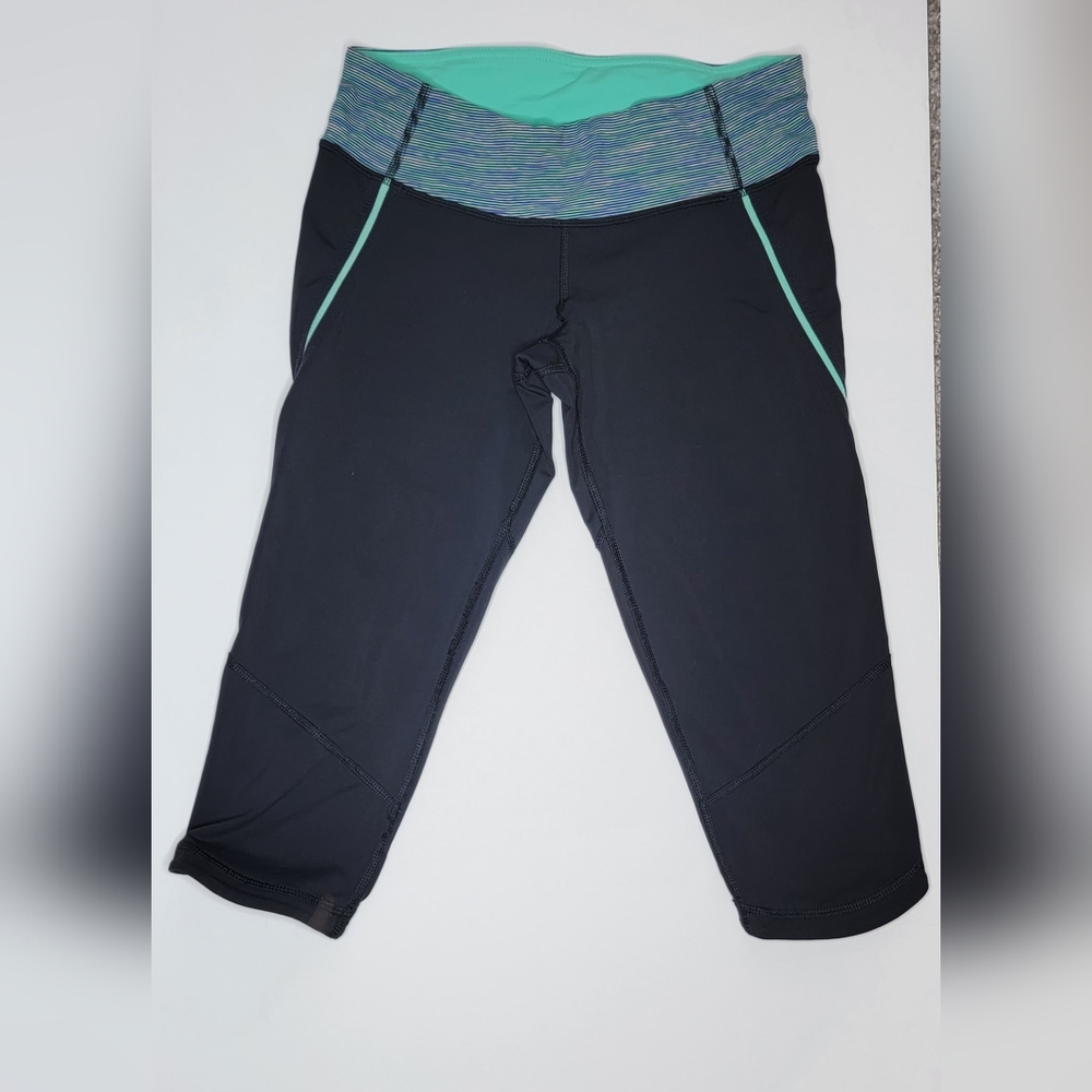 Lululemon Run Excel Crop 3/4 Green Stripes Leggings 4 - Picture 1 of 8